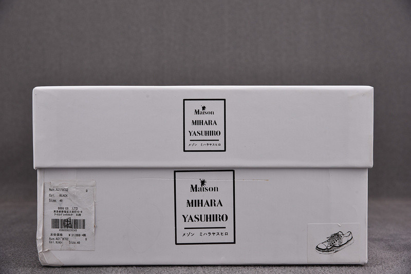 mmy sneaker 001