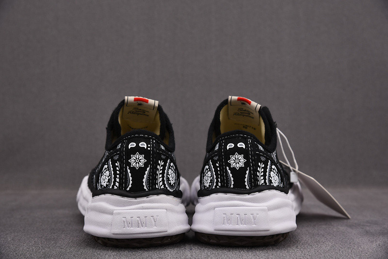 mmy sneaker 008