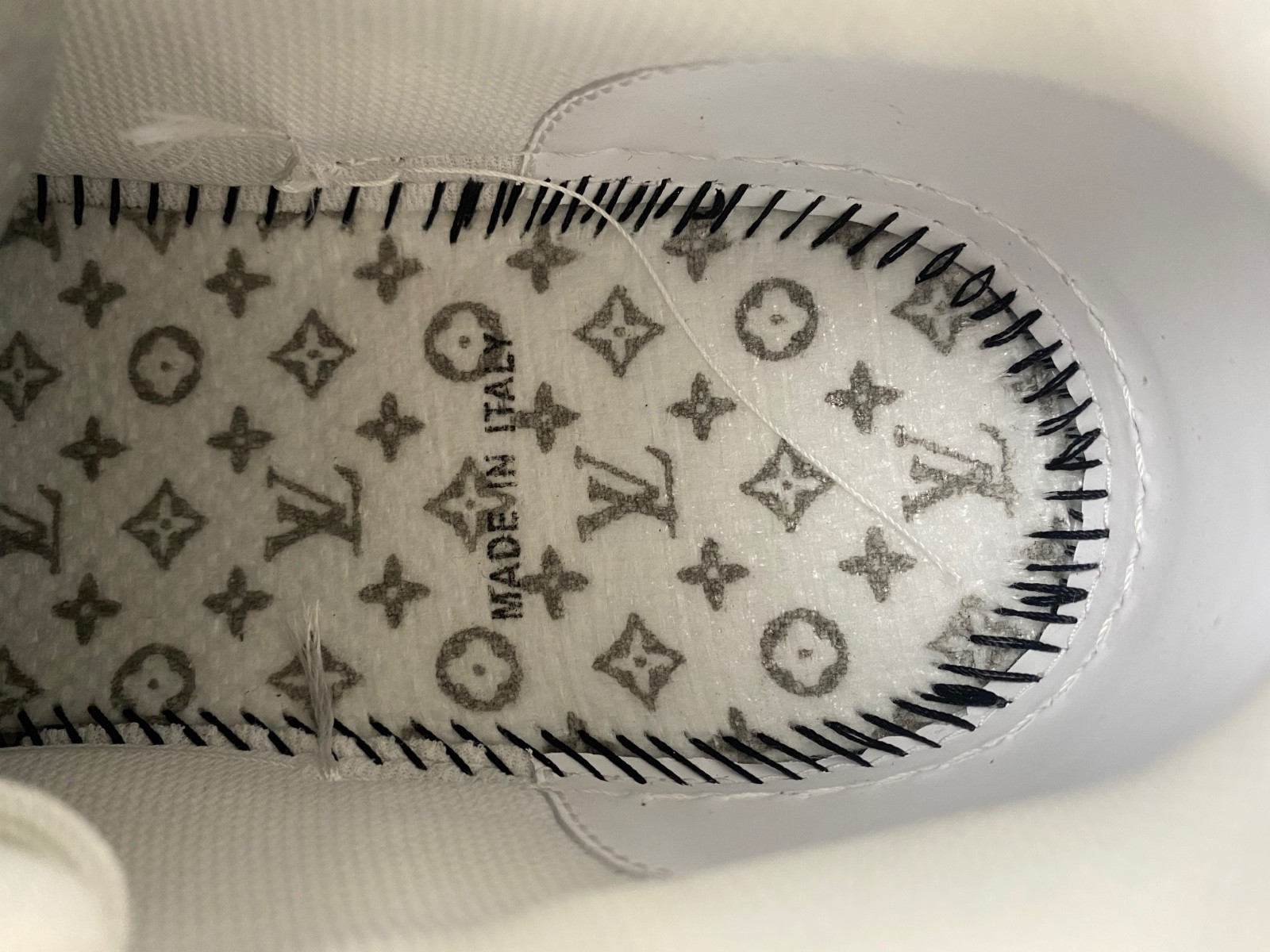 lwe sneaker