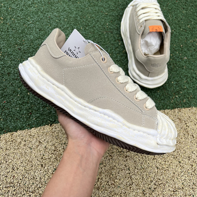 mmy sneaker 0068