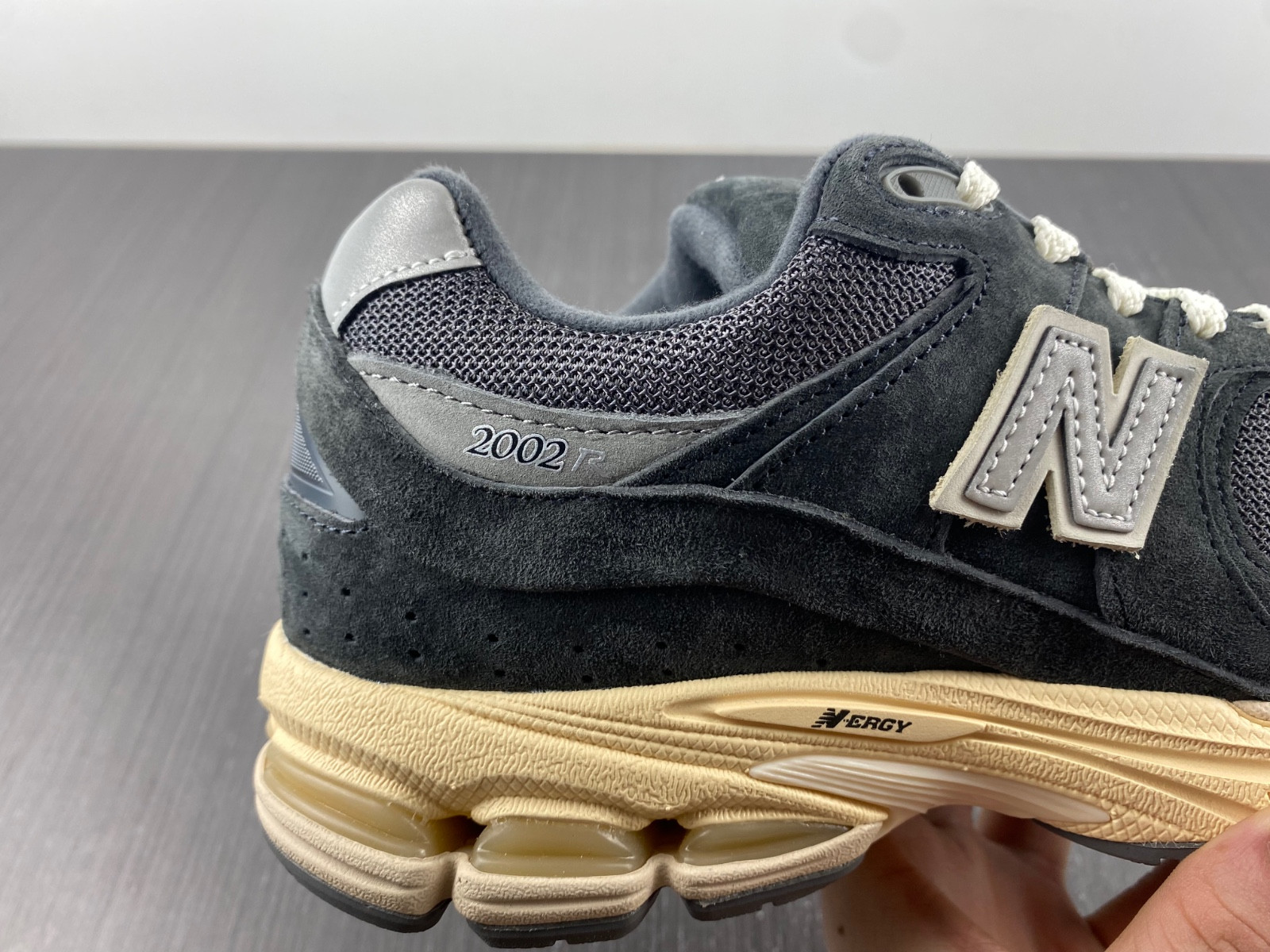 new Ba1an*e 2002r black dark grey - m2002rho