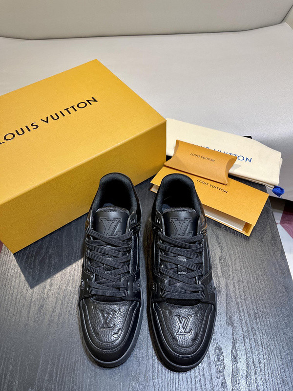 lwe sneaker