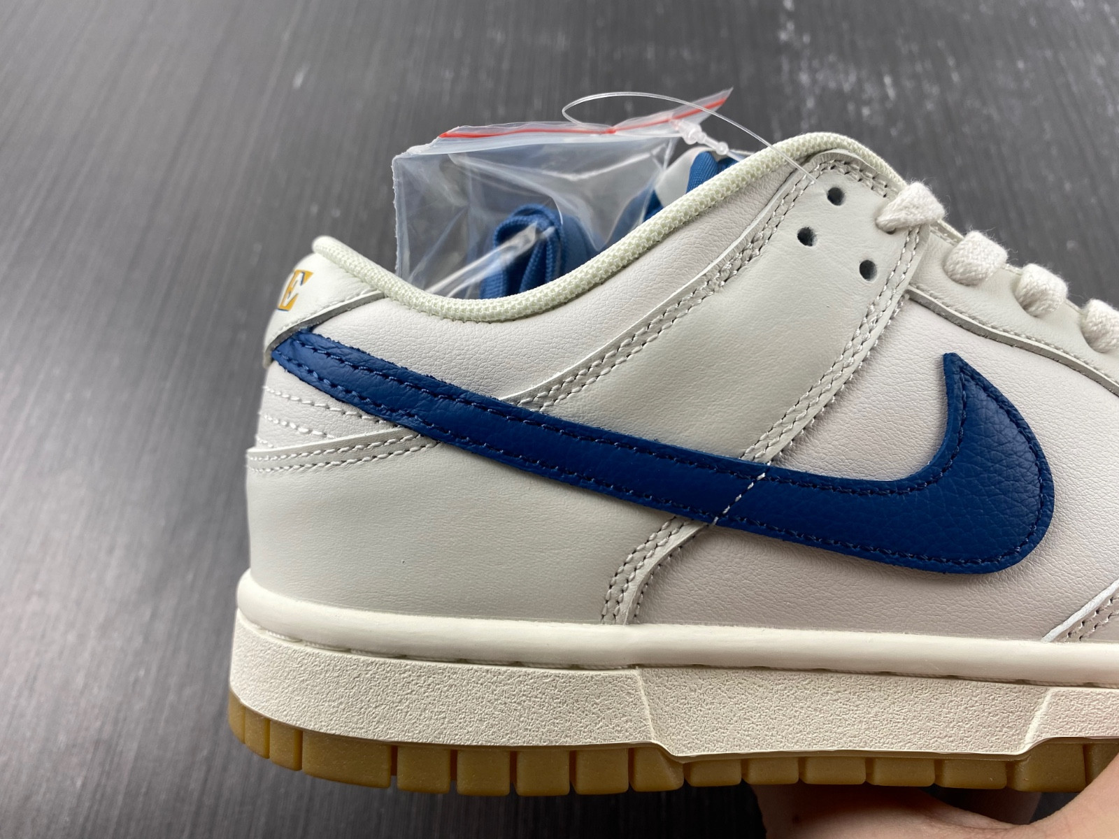 nike dunk low se sail dark marina blue dx3198-133
