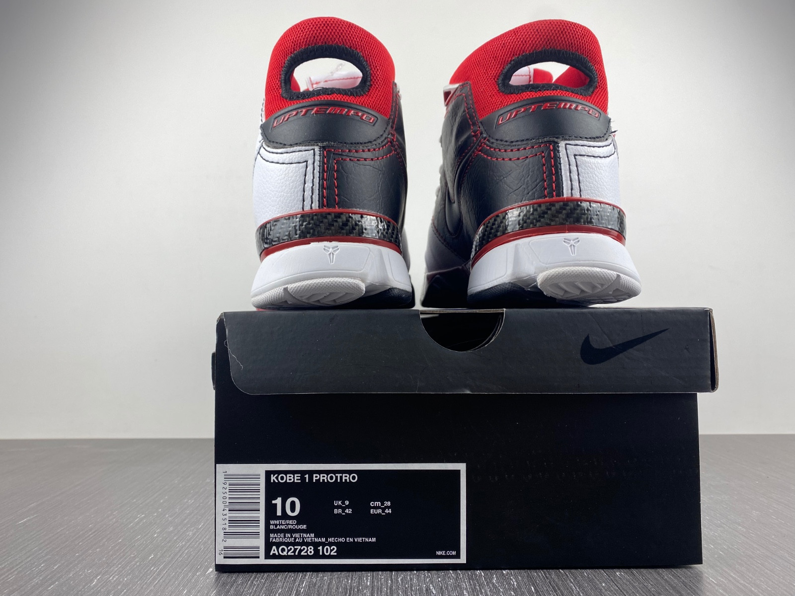 undefeated x nike kobe 1 zk1 aq2728-102