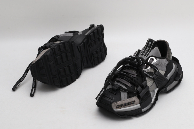 dg sneaker