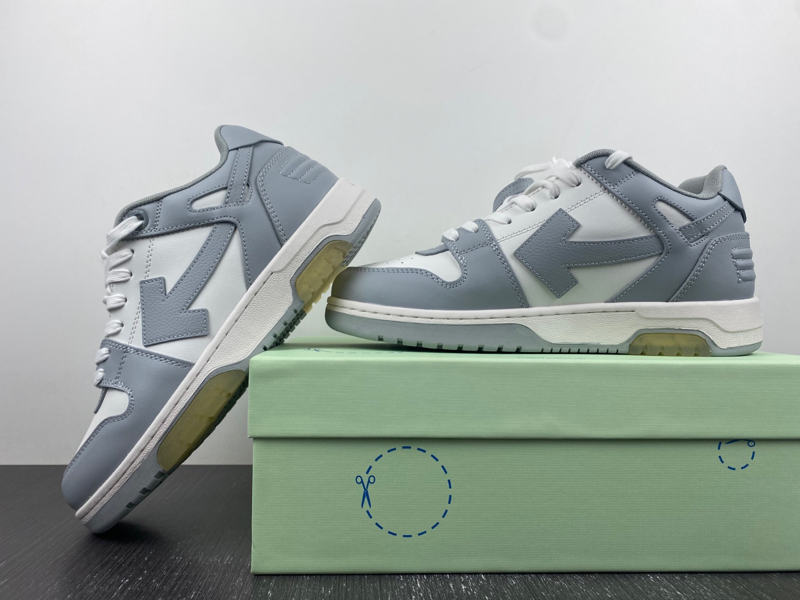 owt sneakers
