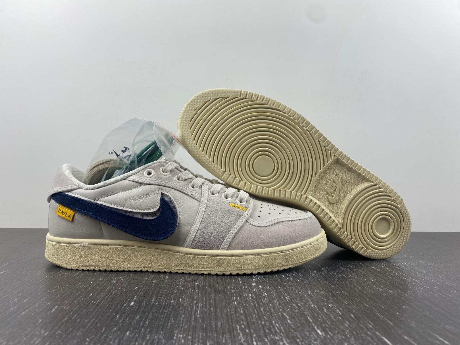 jordan 1 retro ajko low sp union sail leather dz4864-100
