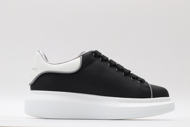 a1exa*der Mcqv*en all black