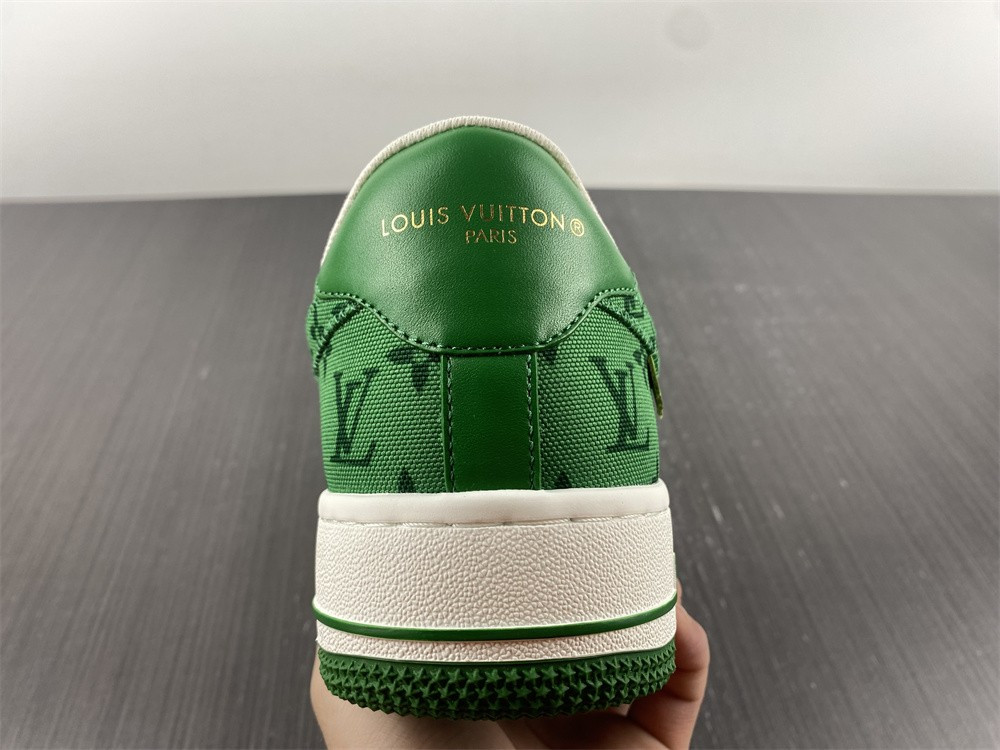 lwe sneaker