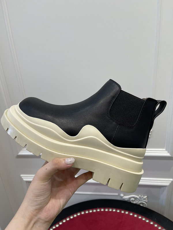 bv sneaker