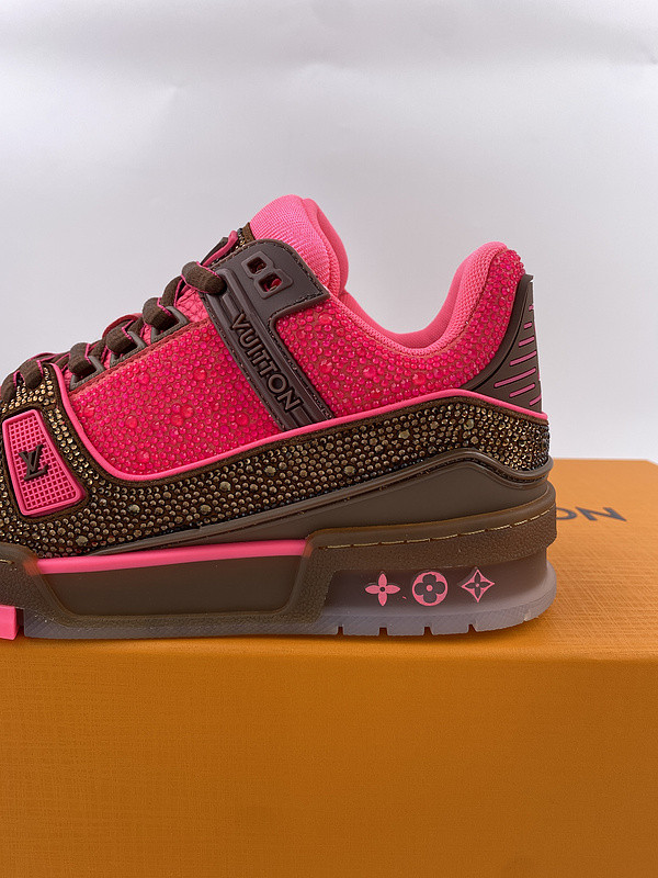 lwe sneaker