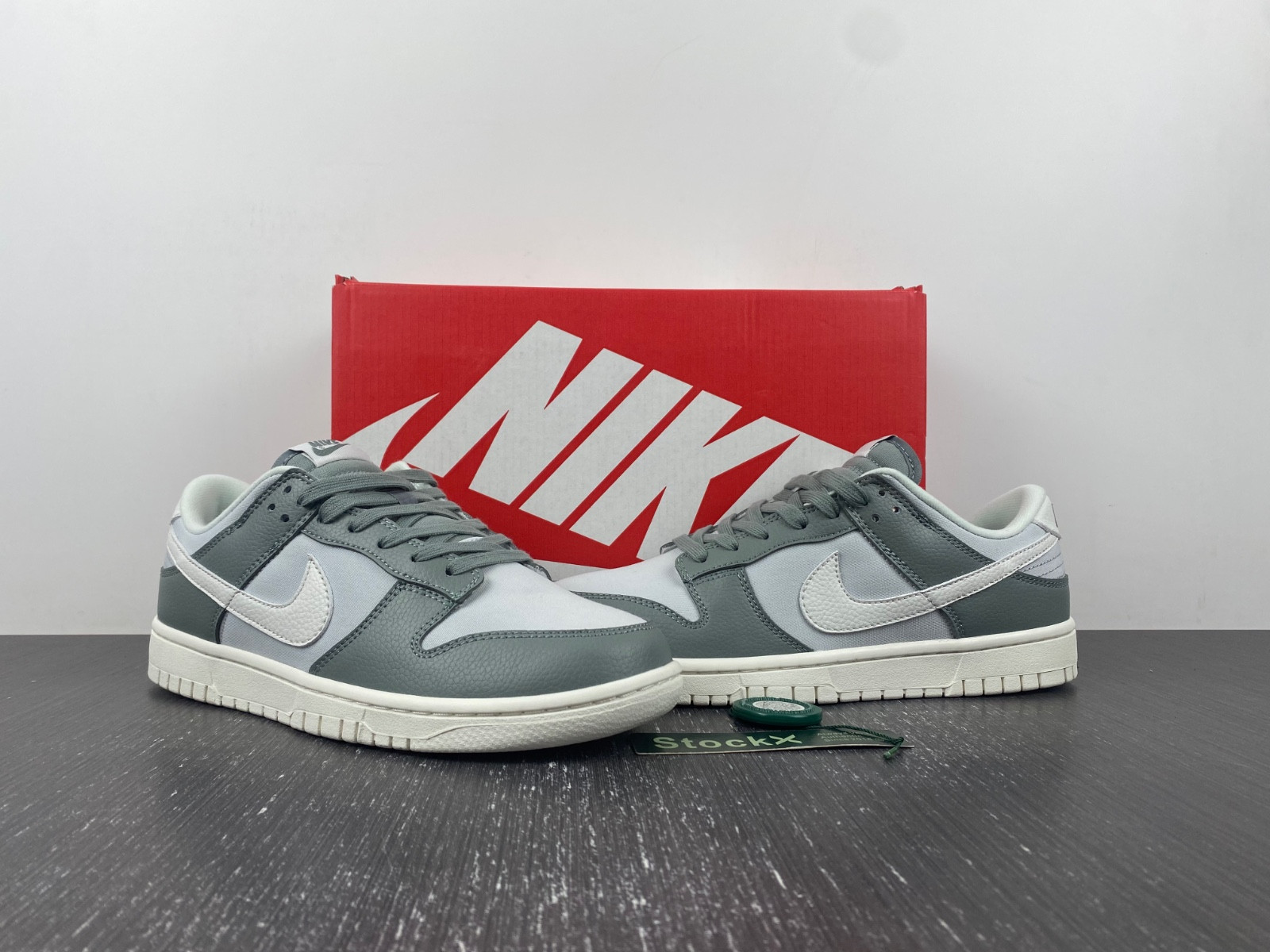 nike dunk low mica green men