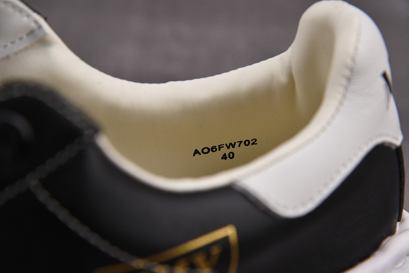 mmy sneaker 0012
