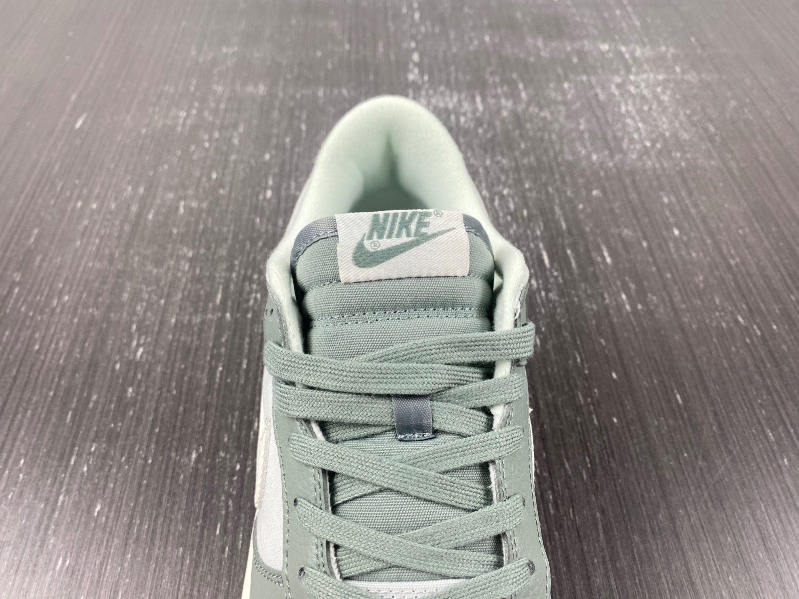 nike dunk low mica green men