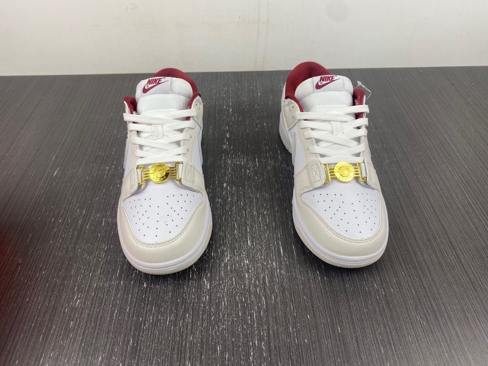 nike dunk low se just do it white phanT0m (women