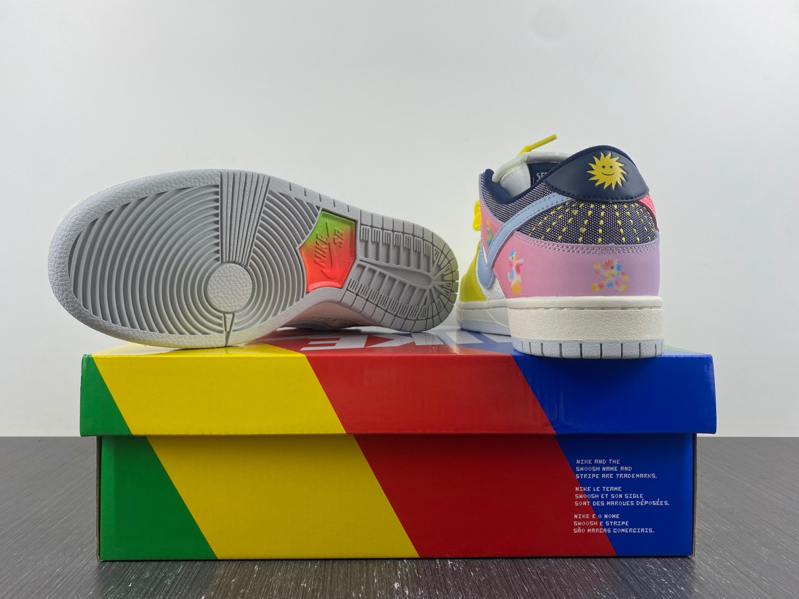 nike sb dunk low be true dx5933-900