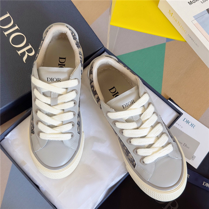 D*or b33 sneaker