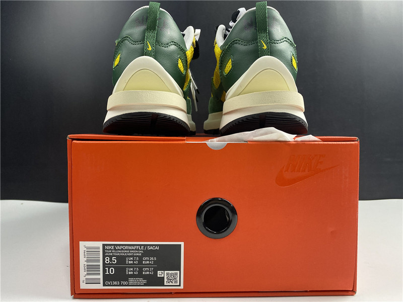 sacai x nike vaporwaffle “tour yellow” cv1363-700