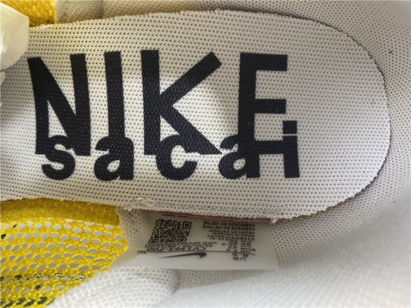 sacai x nike vaporwaffle “tour yellow” cv1363-700