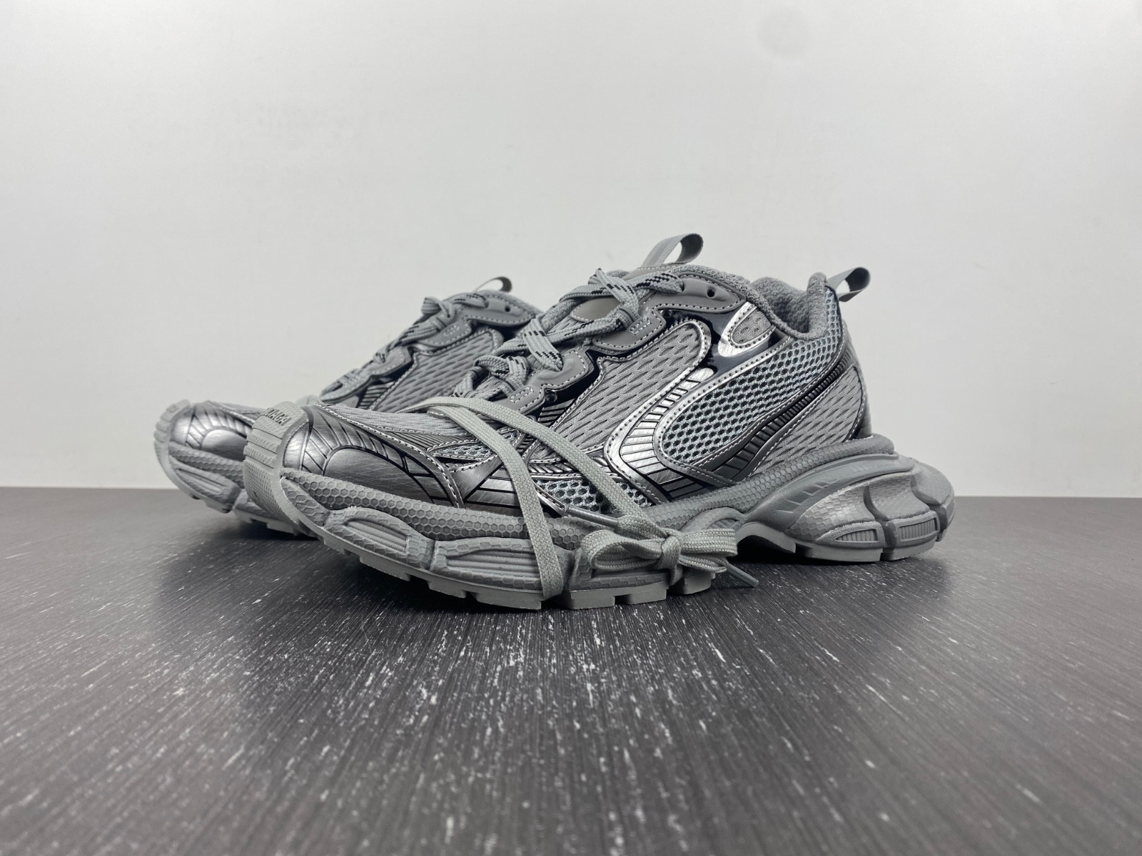 Ba*len*cia*ga men''s 3xl sneaker