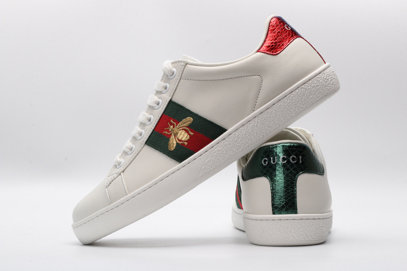 G*u*i ace embroidered low-top sneaker white with bee