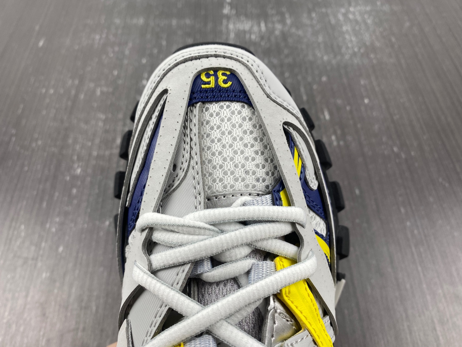 Ba*len*cia*ga trainers track 3.0