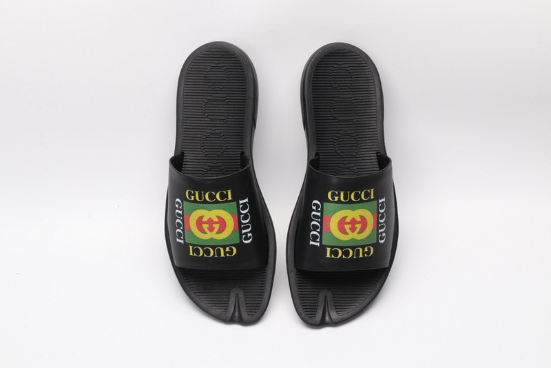 G*u*i slides all black with "G*u*i"