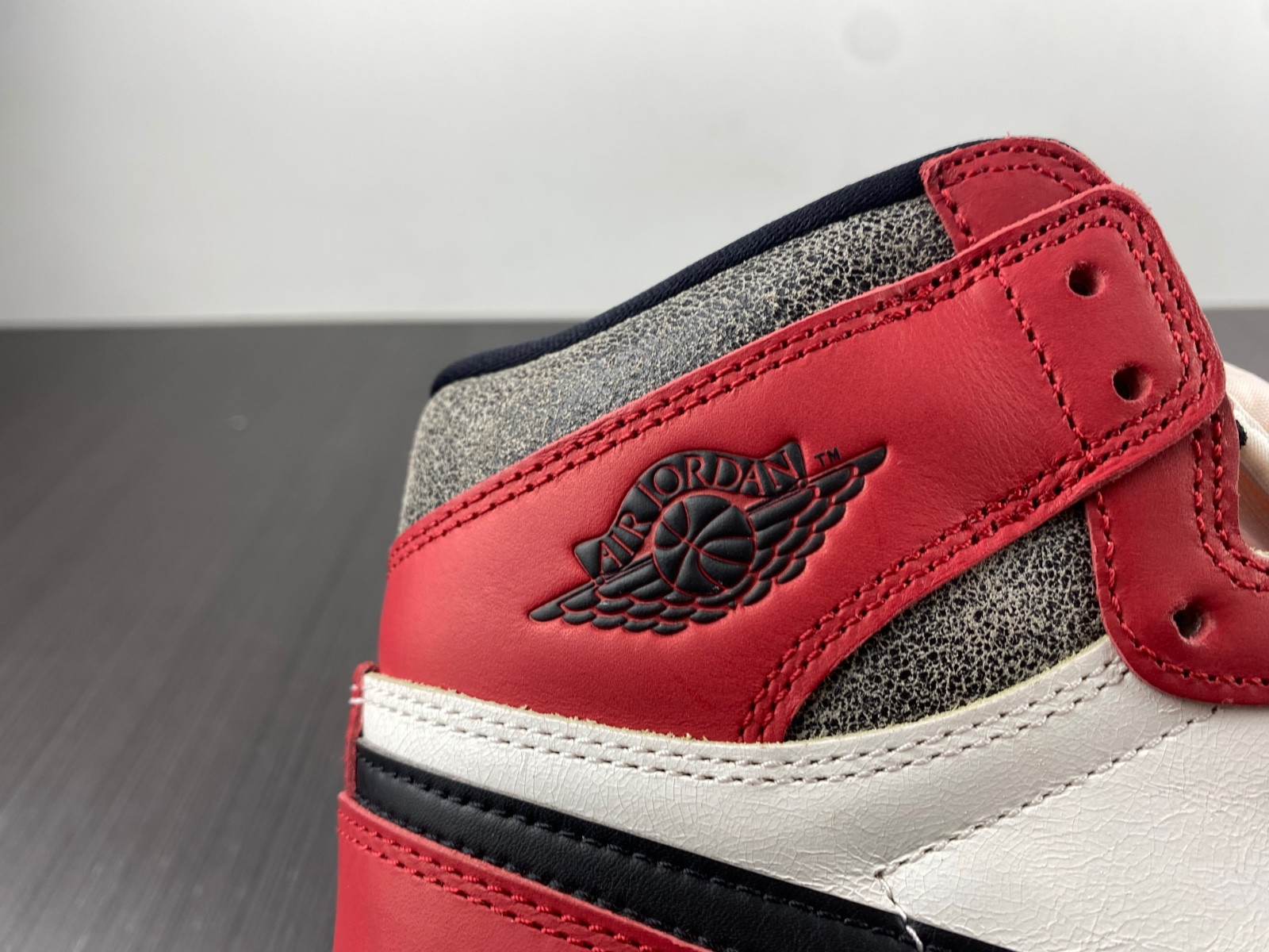 air jordan 1 lost and found dz5485-612