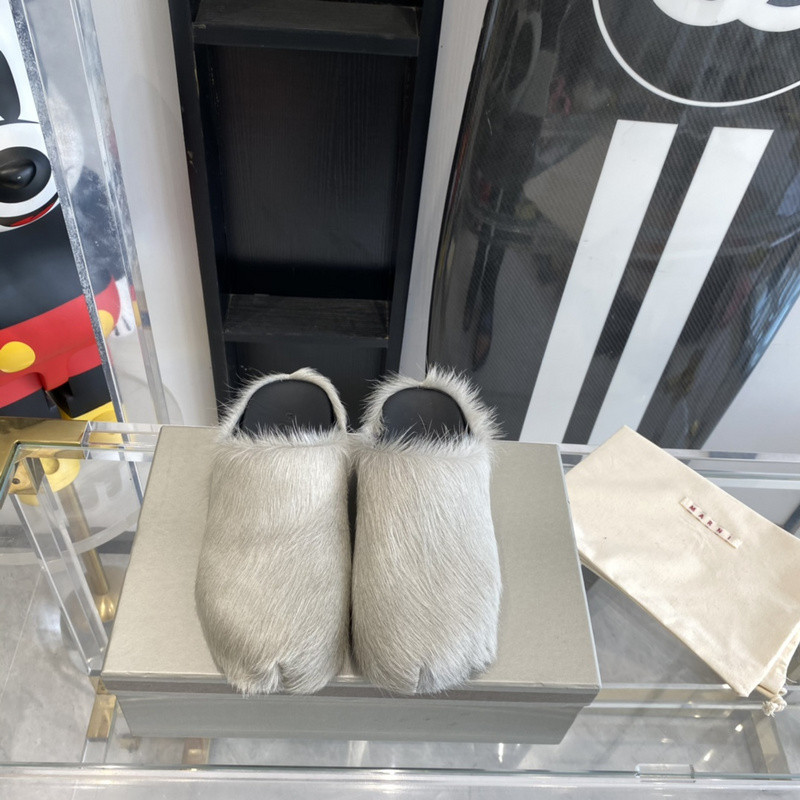 Ma*n1 grey fussbett sabot loafers