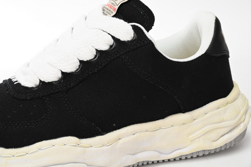 mmy sneaker 0043