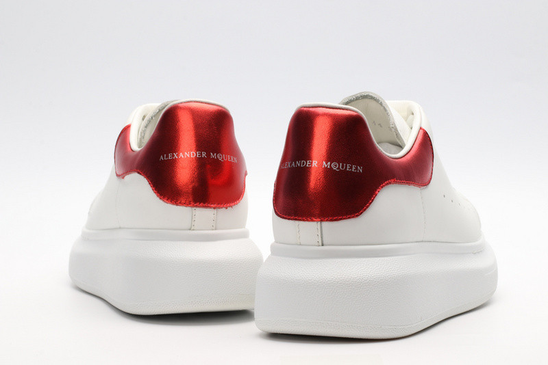 a1exa*der Mcqv*en white red