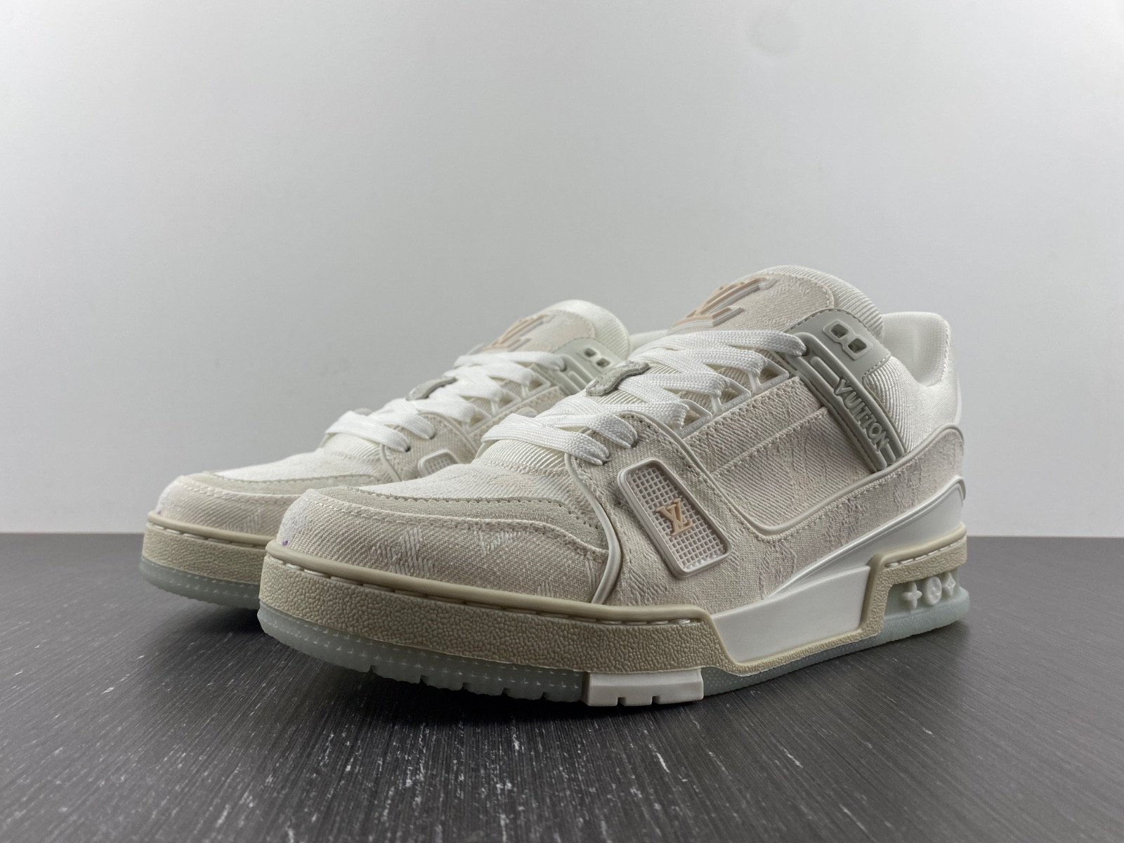 lwe sneaker
