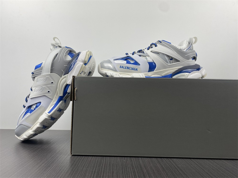 Ba*len*cia*ga trainers track 3.0