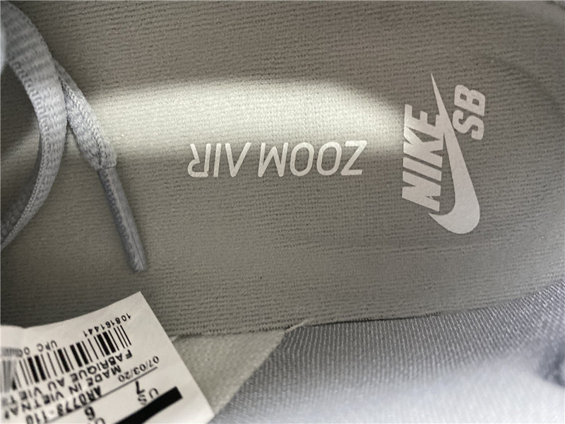 【T0m】nike dunk sb l trd ar0778-110