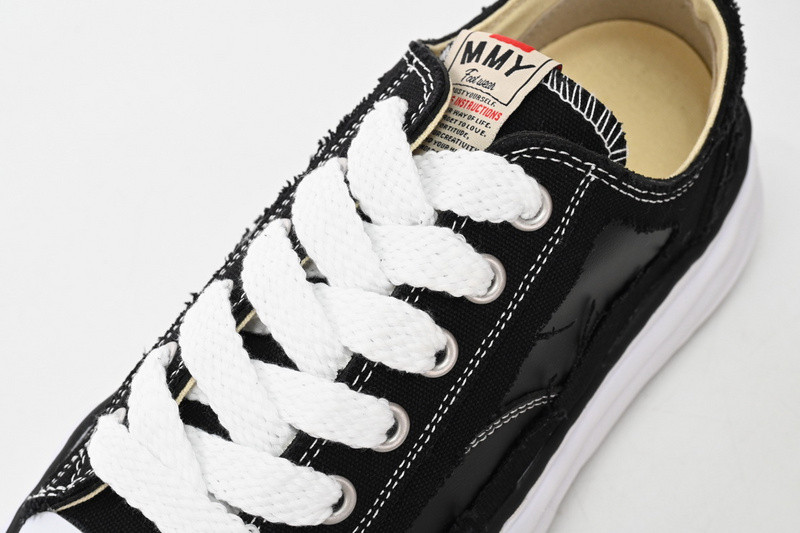 mmy sneaker 0035