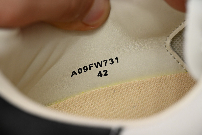 mmy sneaker 0039