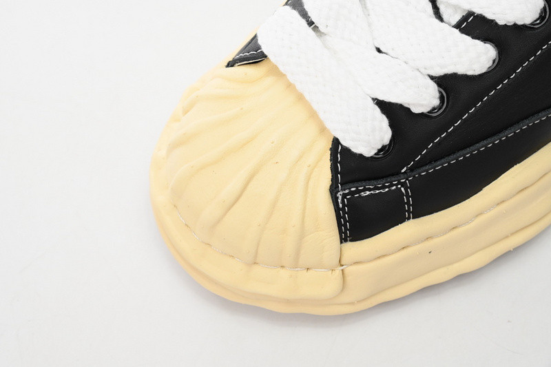 mmy sneaker 0040