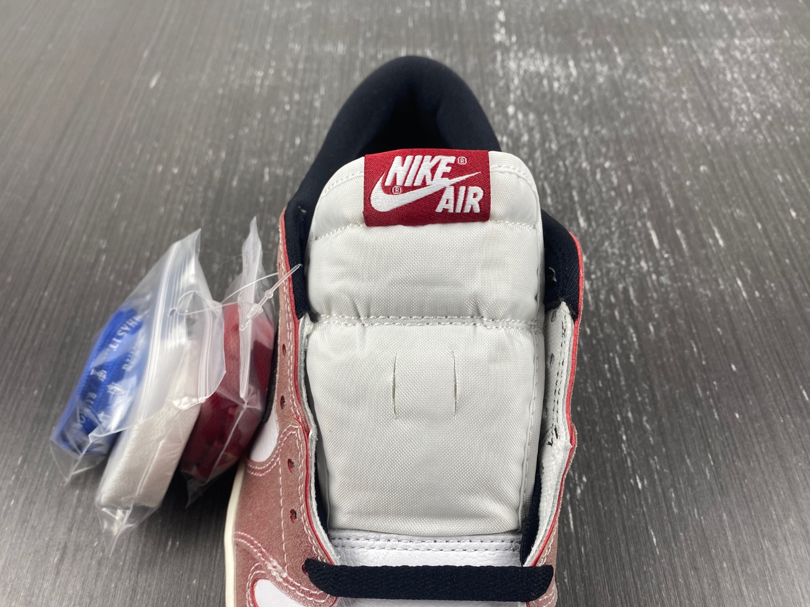 air jordan 1 low og x trophy room