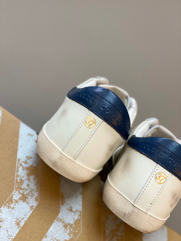 goldn gose sneaker