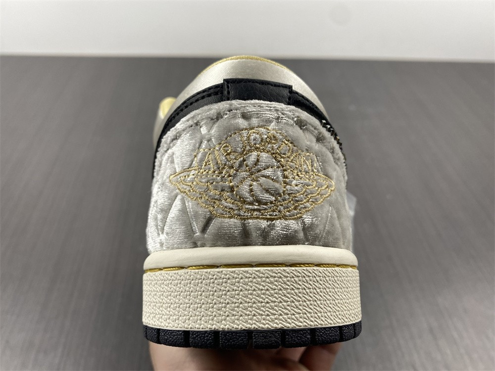 air jordan 1 low beaded dv1762-001