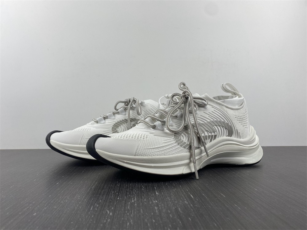 guci sneaker