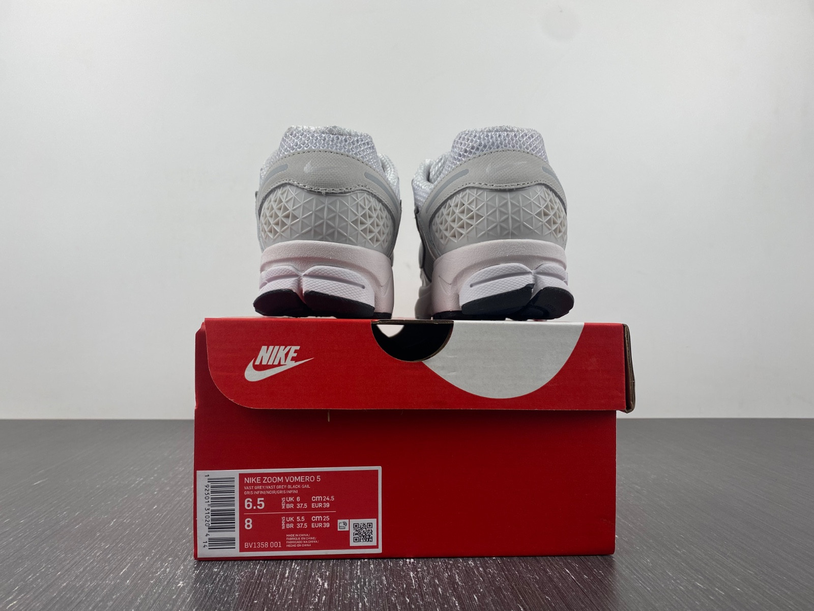 nike zoom vomero 5 sp vast grey men
