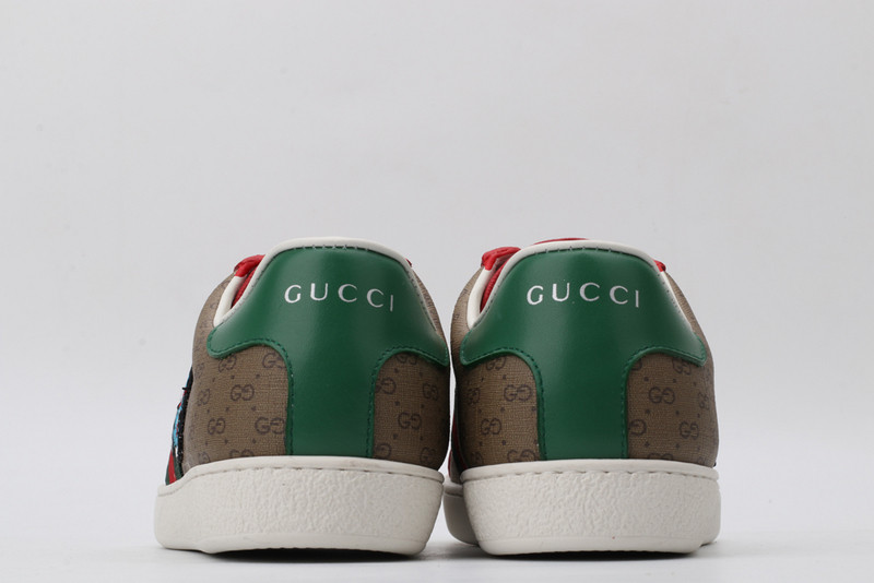G*u*i sneaker