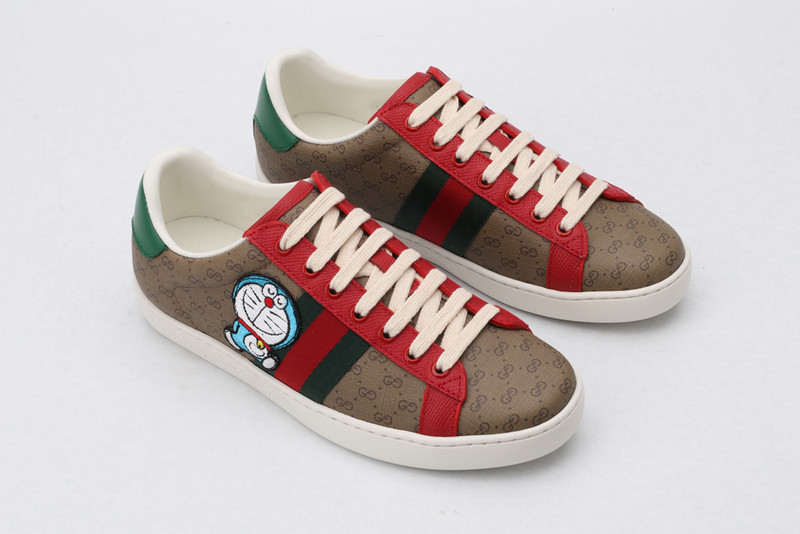 G*u*i sneaker