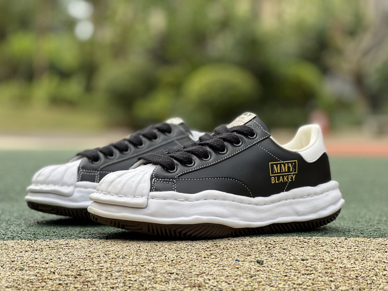 mmy sneaker 0062