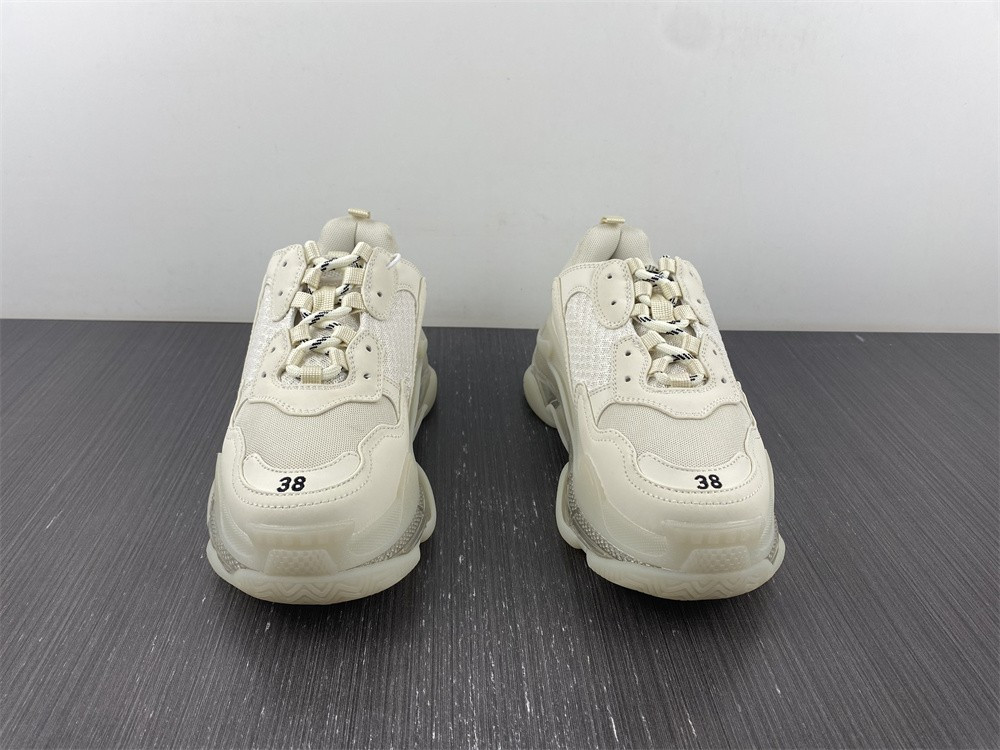 Ba*len*cia*ga triple s