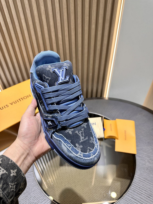 lwe sneaker