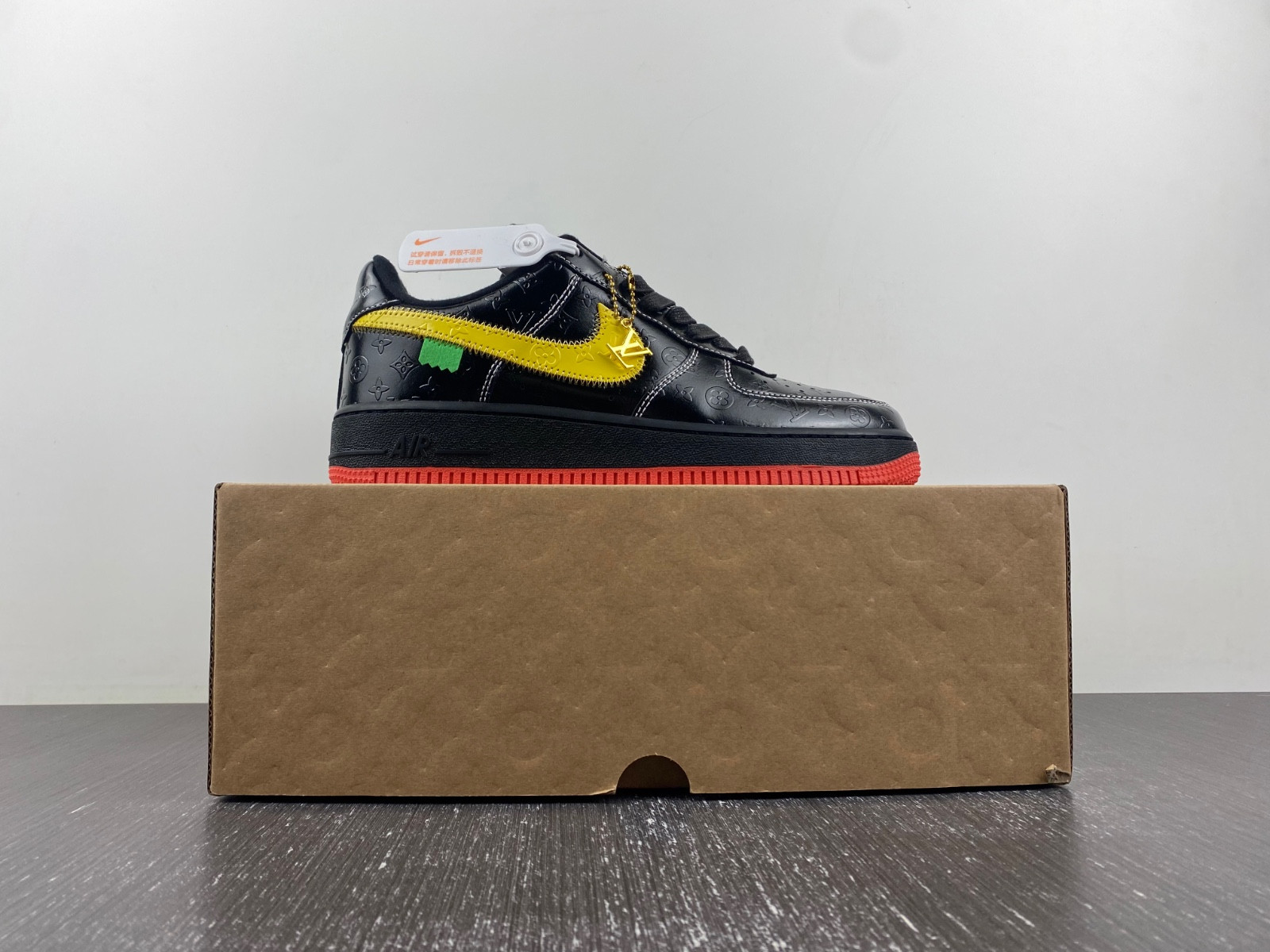 lwe sneaker