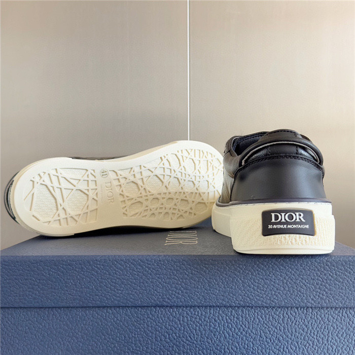 D*or b33 sneaker