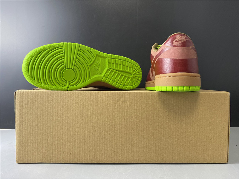 nike dunk low 1 piece laser 311611-661
